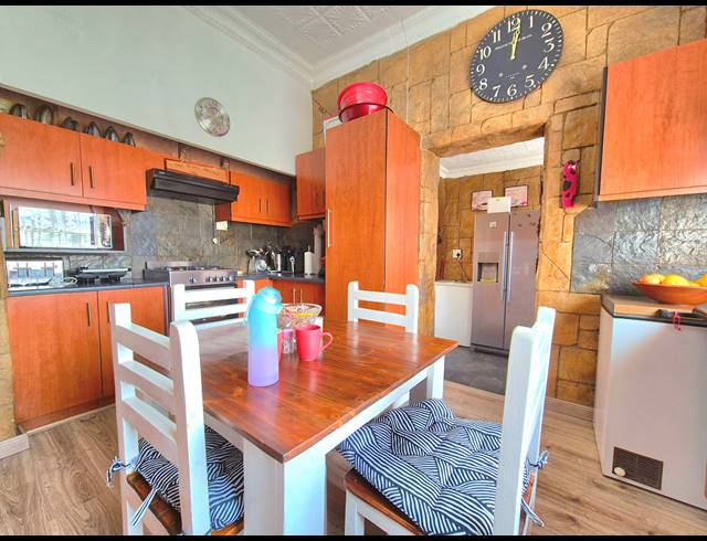 7 BEDROOM HOUSE FOR SALE IN BRAKPAN CENTRAL
